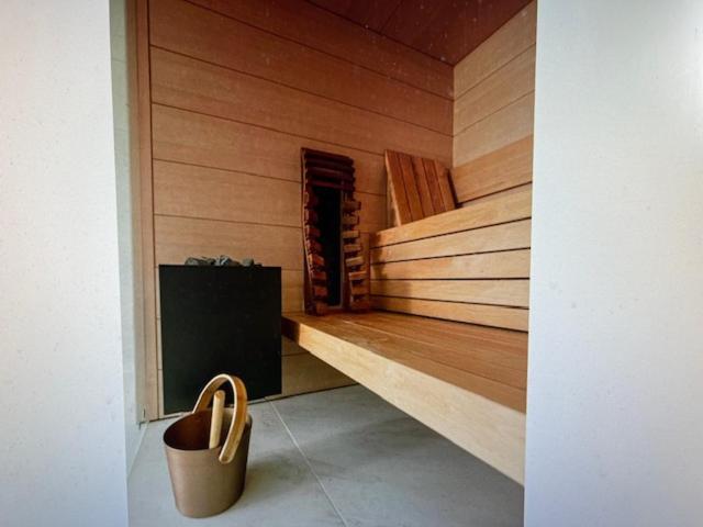 Schravenhoek Met Indoorzwembad En Sauna Veurne Luaran gambar