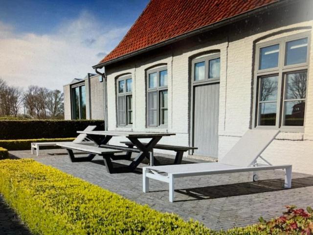 Schravenhoek Met Indoorzwembad En Sauna Veurne Luaran gambar
