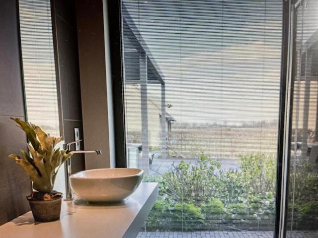 Schravenhoek Met Indoorzwembad En Sauna Veurne Luaran gambar